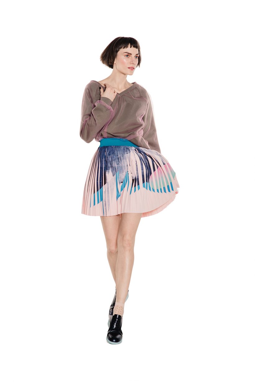 confashion_lookbook_SS18_web__0002_Layer 36